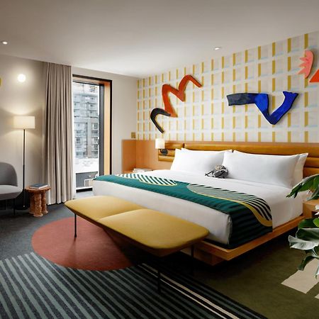 The Drake Hotel Торонто Екстериор снимка