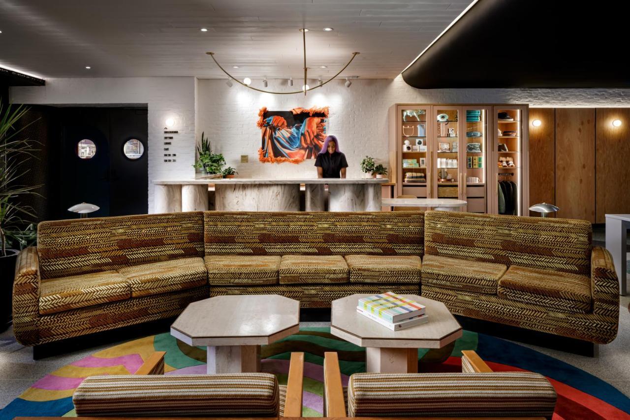 The Drake Hotel Торонто Екстериор снимка