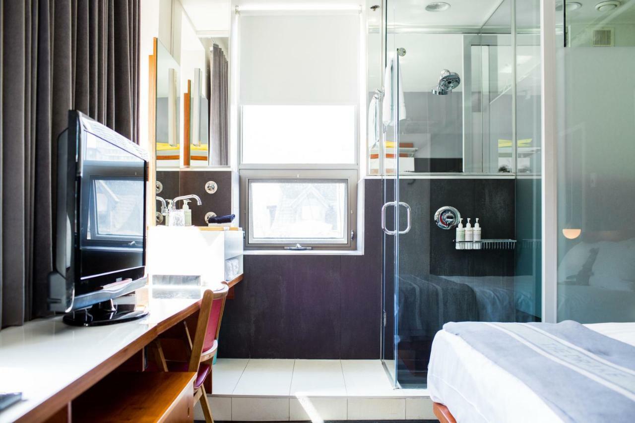 The Drake Hotel Торонто Екстериор снимка